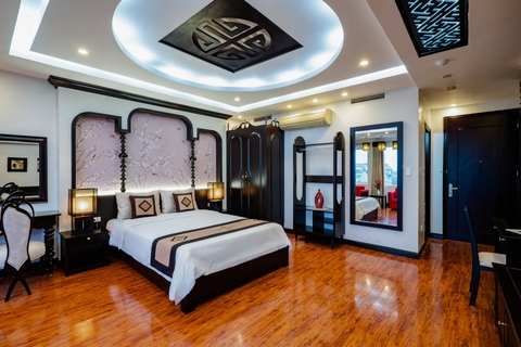 The 2-bedroom apartment in Indochine style