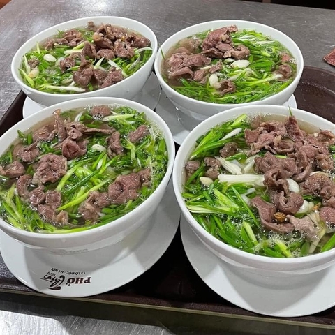 Phở Tái lăn truyền thống