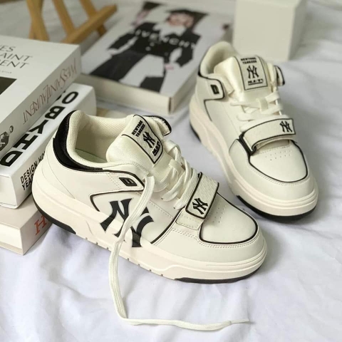 Giầy Thể Thao MLB Chunky Liner Mid Basic New York Yankees 3ASXLMB3N-50BKS Màu Trắng
