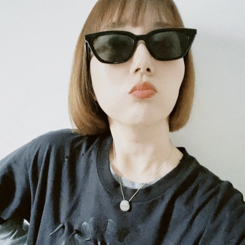 Kính Mát Gentle Monster Loti 01 Màu Đen