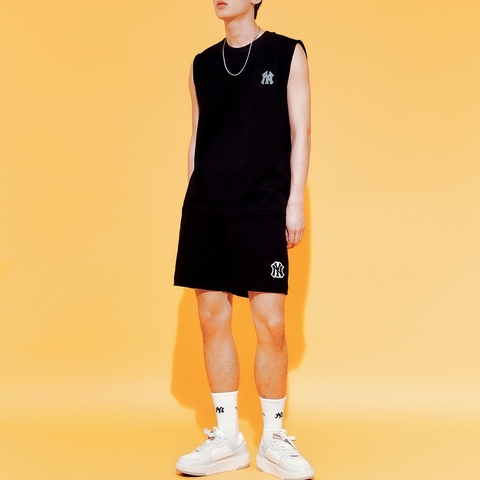 Quần Shorts MLB Basic Medium Logo NY 3ASPB0433-50BKS Màu Đen