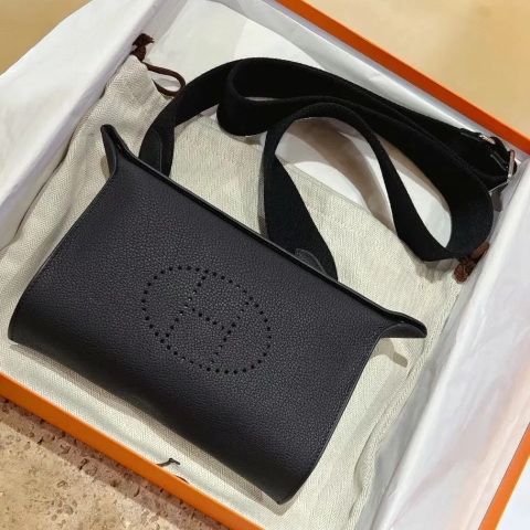 Túi Đeo Chéo Hermes Videpoches Da Bò Togo Size 20cm