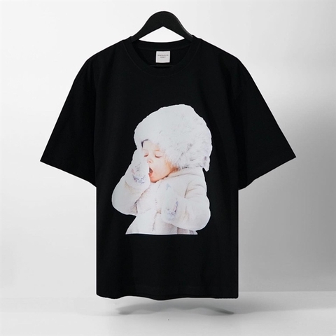 Áo Phông ADLV Baby Face Bé Mặc Áo Lông Mũ Màu Đen