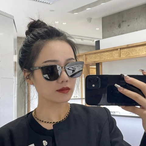 Kính Gentle Monster Tam KC1 Màu Đen Viền Xám