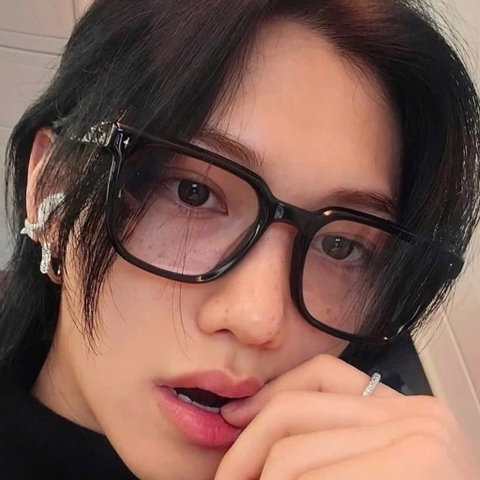 Kính Mát Gentle Monster Bold Alto 01 Màu Đen