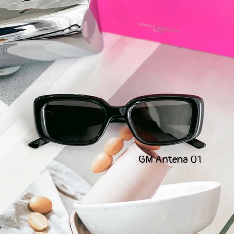 Kính Mát Gentle Monster Bold Antena 01 Màu Đen