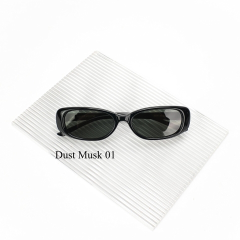 Kính Mát Gentle Monster Dust Musk 01 Màu Đen