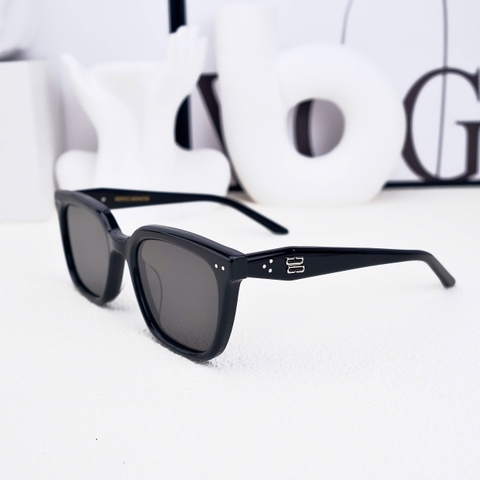 Kính Mát Gentle Monster Nubo 01 Màu Đen