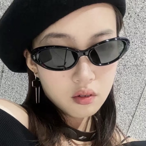 Kính Mát Gentle Monster Ora 01 Màu Đen