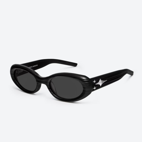 Kính Mát Gentle Monster x Bold Cuff S 01 Màu Đen