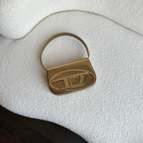 Túi Đeo Vai Diesel Women's Natural Logo-plaque Shoulder Bag X08396PS202 Màu Vàng Gold