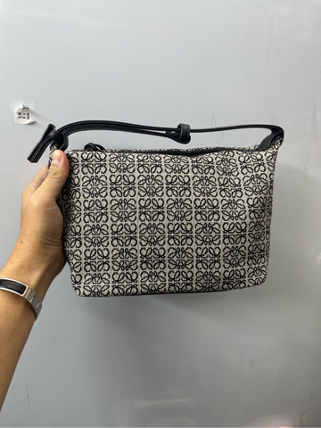 Túi xách Loewe Medium Cubi Vải Canvas size 23cm