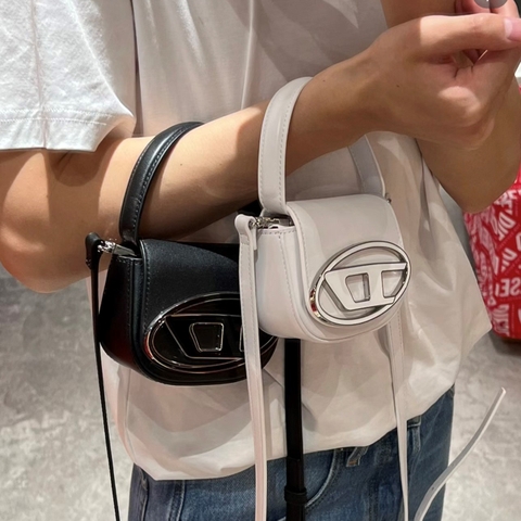 Túi Xách Diesel Mini Bag X08709P4993 Màu Đen