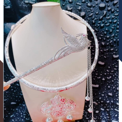 Bộ trang sức hầu đồng gồm Kiềng cổ, kiềng tay, trâm cài tóc, bông tai và khánh bằng bạc ta nguyên chất mã 46C5762