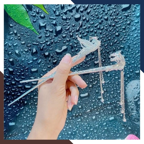 Bộ trang sức hầu đồng gồm Kiềng cổ, kiềng tay, trâm cài tóc, bông tai và khánh bằng bạc ta nguyên chất mã 46C5762