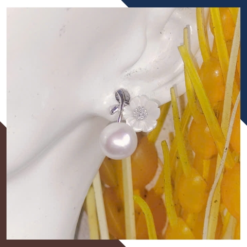 Bộ Trang Sức Ngọc Trai Thật Gồm Dây Chuyền Và Bông Tai Hình Hoa Phối Bạc BTSNT85