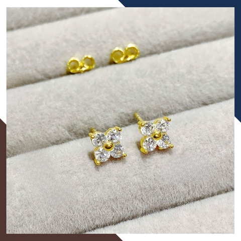 Bông Tai Cỏ 4 Lá Vàng Tây 10k BTV217 – Thiết Kế Nhỏ Nhắn, Mang Vẻ Đẹp Thanh Xuân