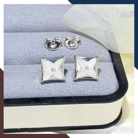 Bông Tai Cỏ 4 Lá Vàng Trắng 10k Cho Nữ BTV191 – Kiểu Dáng Trẻ Trung, Thanh Lịch & Nữ Tính