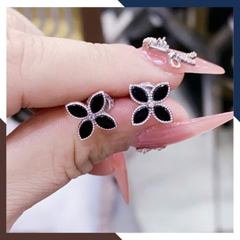 Bông Tai Cỏ 4 Lá Vàng Trắng Ý 10k Cho Nữ BTV222 – Trẻ Trung & Hiện Đại, Mang Phong Cách Italy