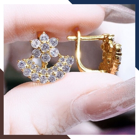 Bông tai vàng tây 10k hình hoa mai trẻ trung mới đẹp cho nữ, mẫu chốt bấm bật mã TL62