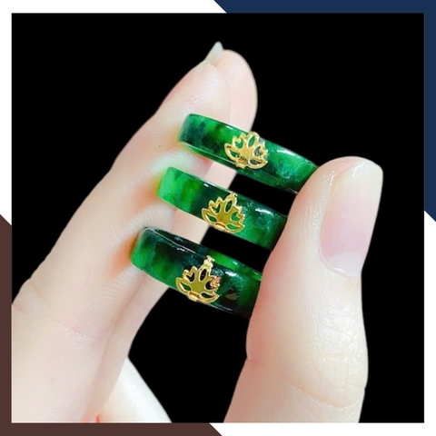 Nhẫn Cẩm Thạch Bản Mảnh 3–4mm Viền Sen Mini 10K – NPT55