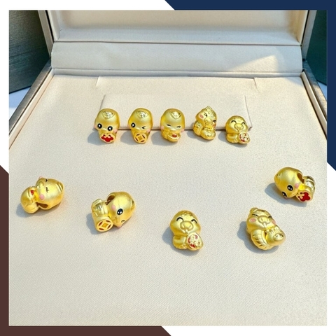 Charm Rắn Vàng 24k Mã CHARMV50 Cho Người Tuổi Tỵ Năm 2025