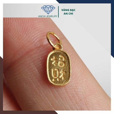 Charm vàng 18k, charm treo thẻ bài may mắn mã 039AC582