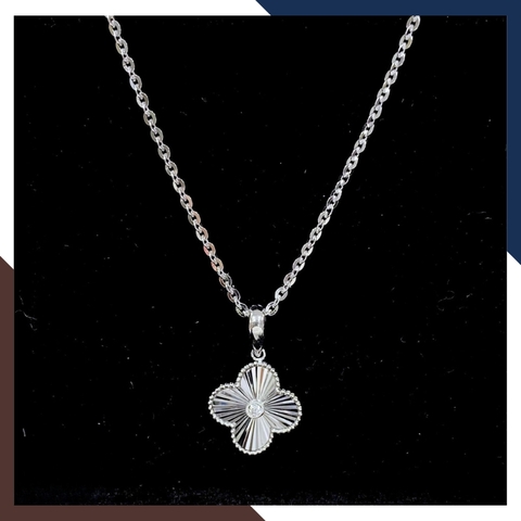 Dây Chuyền Cỏ 4 Lá Vàng Trắng Ý Cho Nữ DCVN187 – Tinh Xảo, Sang Trọng & Đẳng Cấp