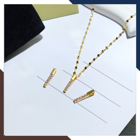 Dây chuyền mặt thanh dọc bằng vàng tây 10k đính đá cho nữ đẹp mã D33M11