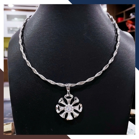 Kiềng Vàng Trắng Đeo Cổ Nữ Thanh Lịch, Quý Phái DCVN397 | Vàng Ý 10k