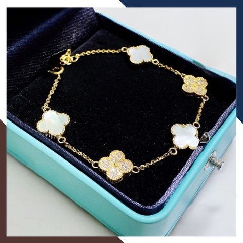 Lắc Tay Vàng Cỏ 4 Lá Đính Đá Mã Não10mm Cho Nữ LTVN180 | Vàng Tây 10k