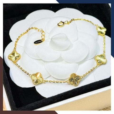 Lắc Tay Vàng Nữ 10K LTVN358 – Mix Charm Cá Heo, Cỏ 4 Lá & Bi Vàng 3 Màu Thanh Lịch