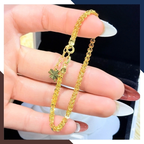 Lắc Tay Vàng Nữ 10K Trơn Kiểu Đuôi Phụng LTVN303 – Siêu Bắt Sáng, Lấp Lánh Mọi Góc Nhìn