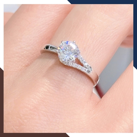 Nhẫn Cầu Hôn Vàng Trắng 10k Đính Hột Đá Cao NVN261 – Tạo Ấn Tượng Mạnh Mẽ Cho Màn Cầu Hôn Hoàn Hảo