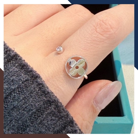 Nhẫn Cỏ 4 Lá Vàng Trắng 18k Đẹp Cho Nữ NVN219