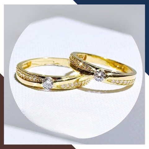 Nhẫn cưới vàng tây 10k 1 chỉ đính đá cho cặp đôi mã NVCD03