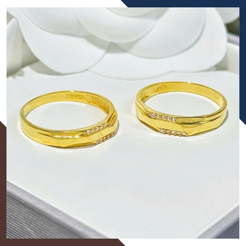 Nhẫn Cưới Vàng Tây 10k 1 Chỉ Đẹp NVCD135 – Mẫu Mới Đính Đá Cho Cặp Đôi Ngày Trọng Đại
