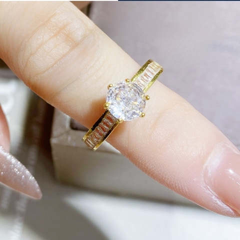 Nhẫn vàng tây nữ 10k đính hột đá trắng nhô cao đẹp mã TL44