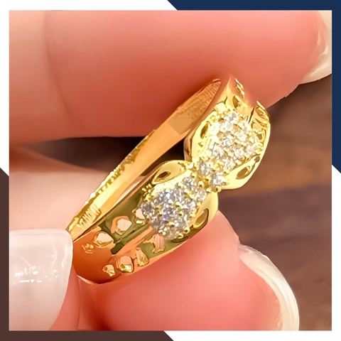 Nhẫn Vàng Tây Nữ 10k Hình Nơ Đính Đá CZ NVN298 - Bản Vừa Đục Lỗ Cá Tính