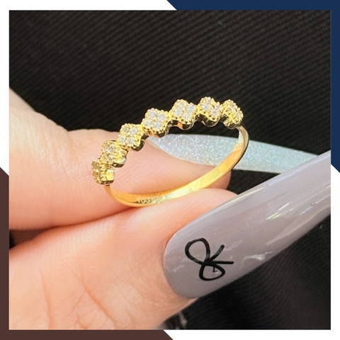 Nhẫn Vàng Tây Nữ 10k NVN288 – Bản Mảnh Đính Đá CZ Hình Cỏ 4 Lá May Mắn, Sang Trọng