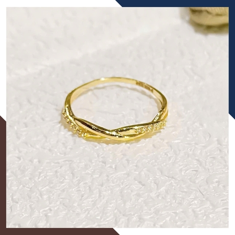 Nhẫn Vàng Tây Nữ 10K NVN317 – Kiểu Xoắn Thanh Mảnh, Đeo Layering Đẹp Mọi Ngón Tay