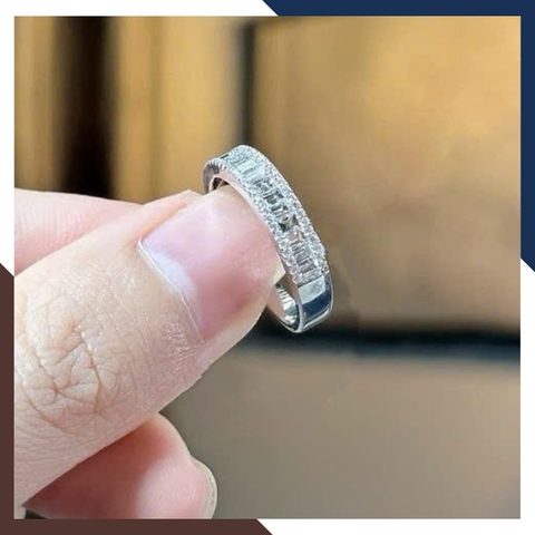 Nhẫn Vàng Trắng Nam Nữ 10k Đính Đá Gate NVN241 – Bản Tròn Tạo Điểm Nhấn Thanh Lịch