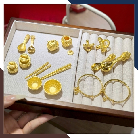 Bộ Bát Đũa Vàng Ta 24K 9999 QTV32 – Kỷ Vật Thôi Nôi Cho Bé | Ngọc Trai Anchi