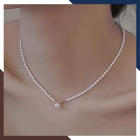 Set trang sức ngọc trai gạo nhỏ gồm vòng cổ choker và bông tai cho nữ trẻ trung mã C363B200