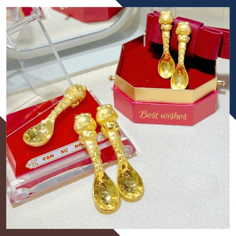 Thìa Vàng 9999, Quà Thôi Nôi/ Đầy tháng Cho Bé Mã QTV11 - Chúc Con Sung Túc Cả Đời Dư Dả