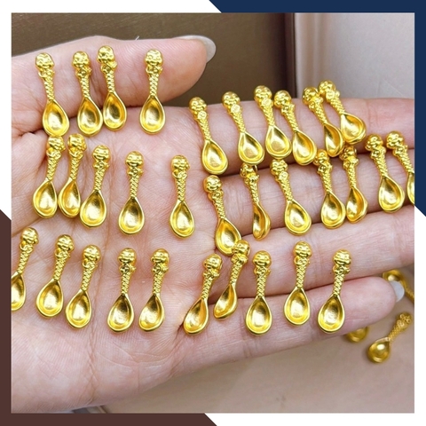 Thìa Vàng 9999, Quà Thôi Nôi/ Đầy tháng Cho Bé Mã QTV11 - Chúc Con Sung Túc Cả Đời Dư Dả