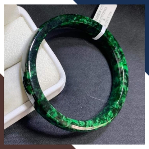 Vòng cẩm thạch sơn thủy cao cấp liền khối có kiểm định loại A cho nữ mệnh mộc, mệnh hỏa mã AC3550