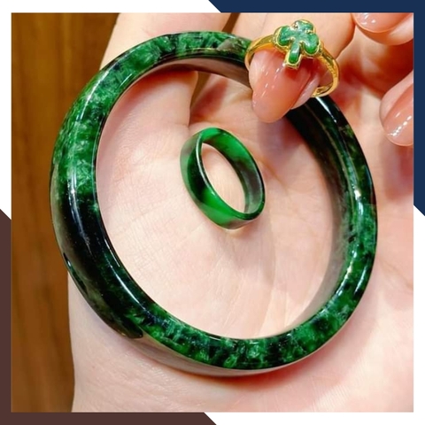 Vòng cẩm thạch sơn thủy cao cấp liền khối có kiểm định loại A cho nữ mệnh mộc, mệnh hỏa mã AC3550