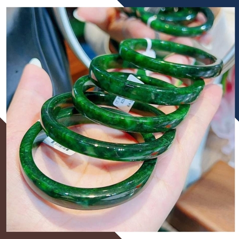 Vòng cẩm thạch sơn thủy liền khối bản vuông có kiểm định type A cho nữ mệnh mộc, mệnh hỏa mã AC1150