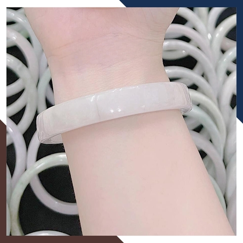 Vòng cẩm thạch trắng liền khối bản vuông 12mm cho nữ mệnh kim, mệnh thủy mã AC350